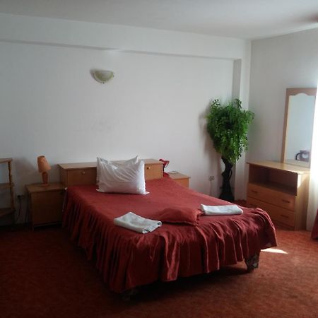 Riviera Valceana Bed and Breakfast Râmnicu Vâlcea Εξωτερικό φωτογραφία