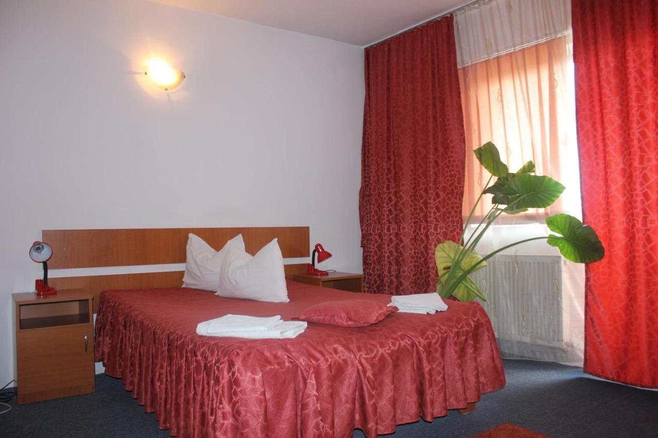 Riviera Valceana Bed and Breakfast Râmnicu Vâlcea Εξωτερικό φωτογραφία