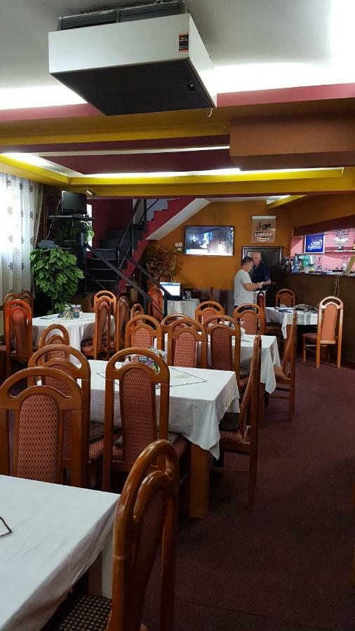 Riviera Valceana Bed and Breakfast Râmnicu Vâlcea Εξωτερικό φωτογραφία